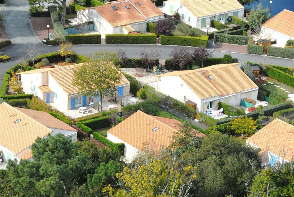 Lagrange Classic Le Clos Des Chenes Hotel Les Mathes Esterno foto