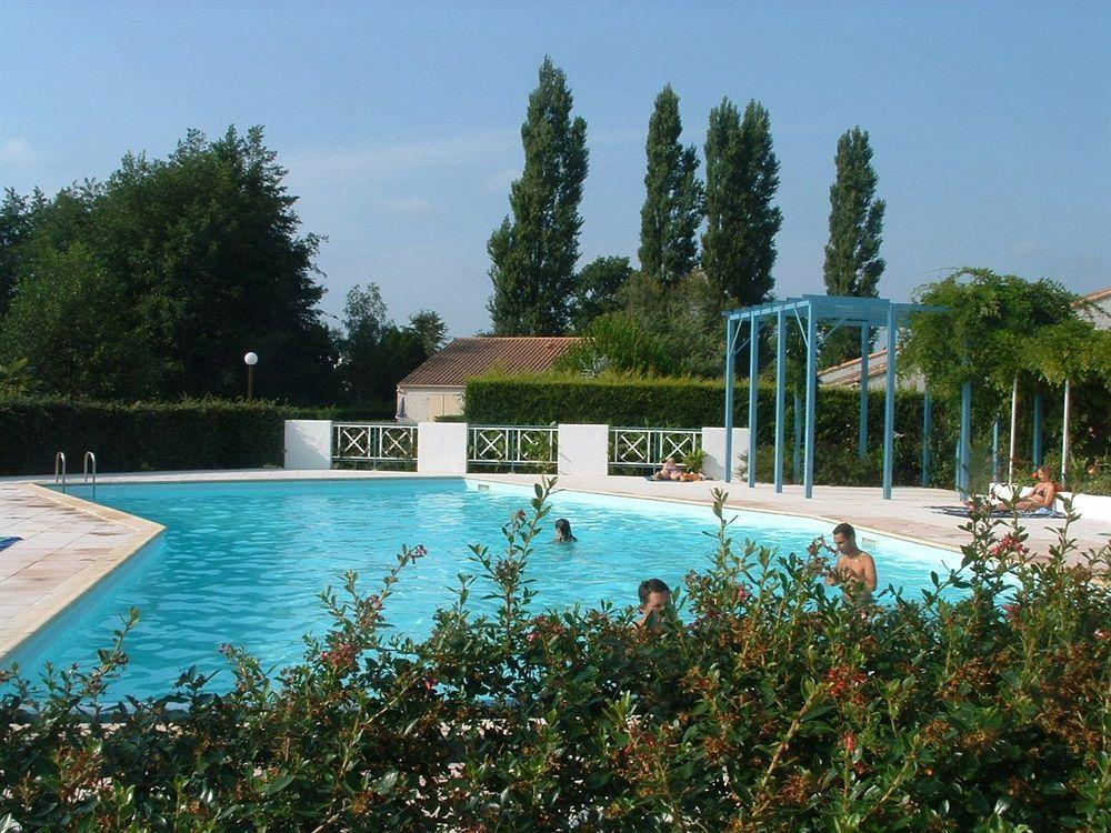 Lagrange Classic Le Clos Des Chenes Hotel Les Mathes Esterno foto